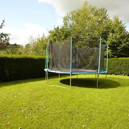 Peaceful Garden Stay, Malmedy, Cleaning Included * Malmedy