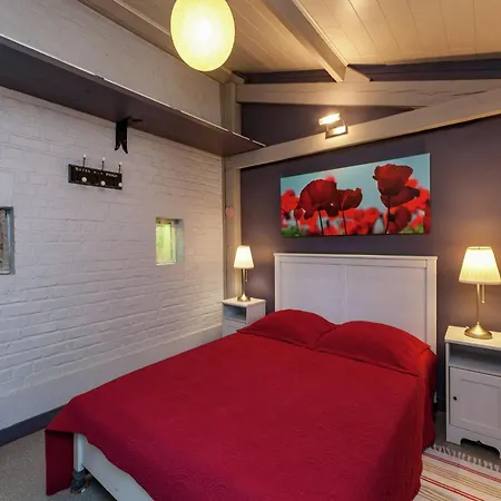 In With Terrace, Cleaning Included Holiday home