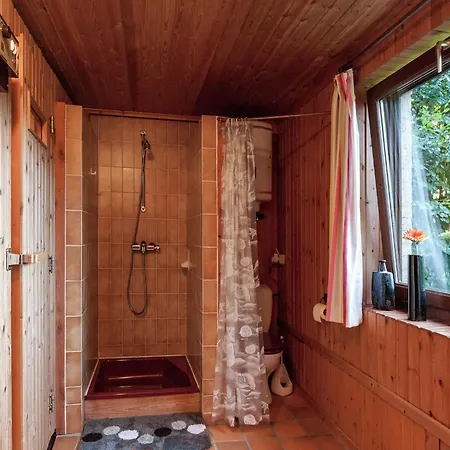 Semesterbostad Peaceful Garden Stay, Malmedy, Cleaning Included Malmedy